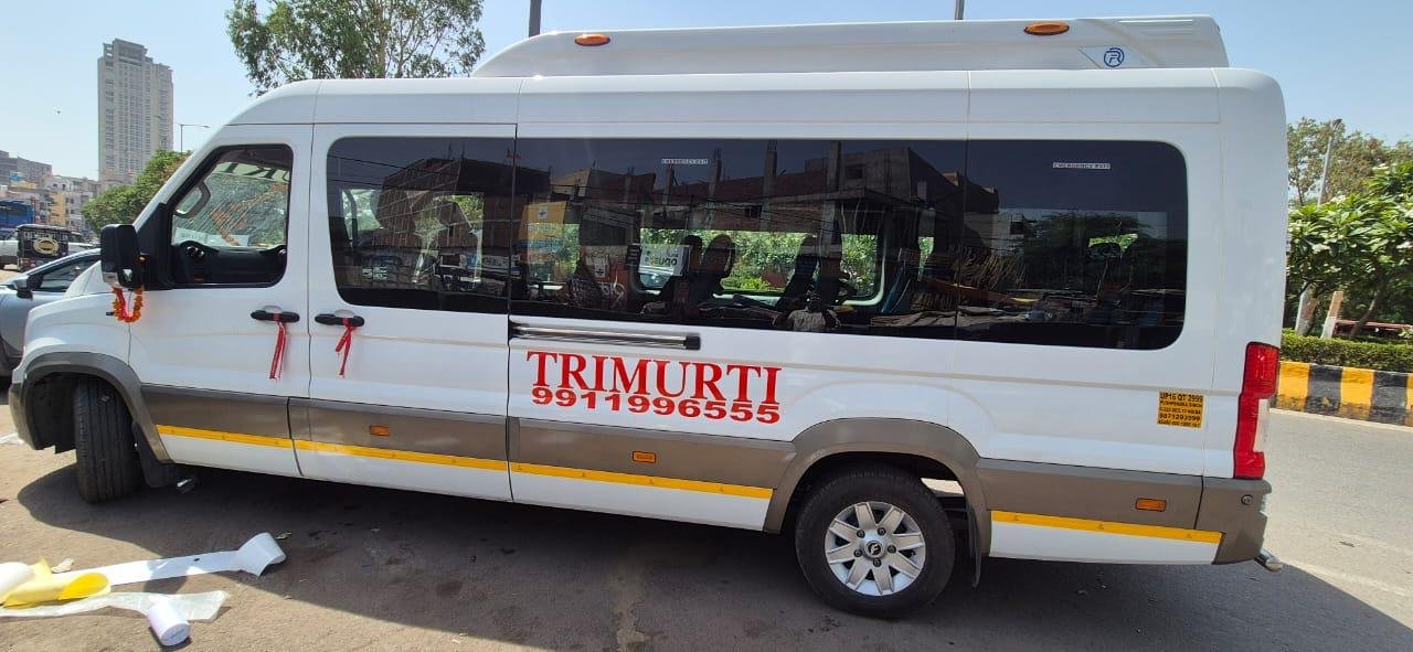 Urbania luxury 16 Seater in Noida
